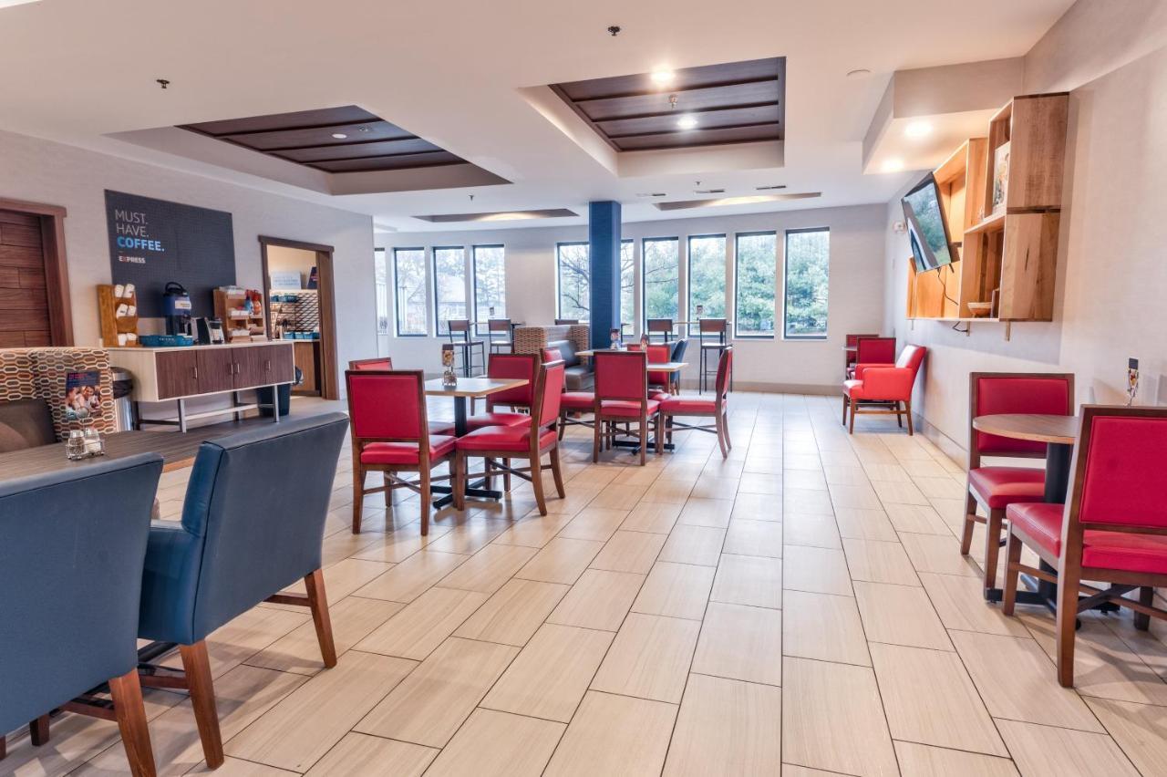 Holiday Inn Express Hotel & Suites Goshen By Ihg Exteriér fotografie