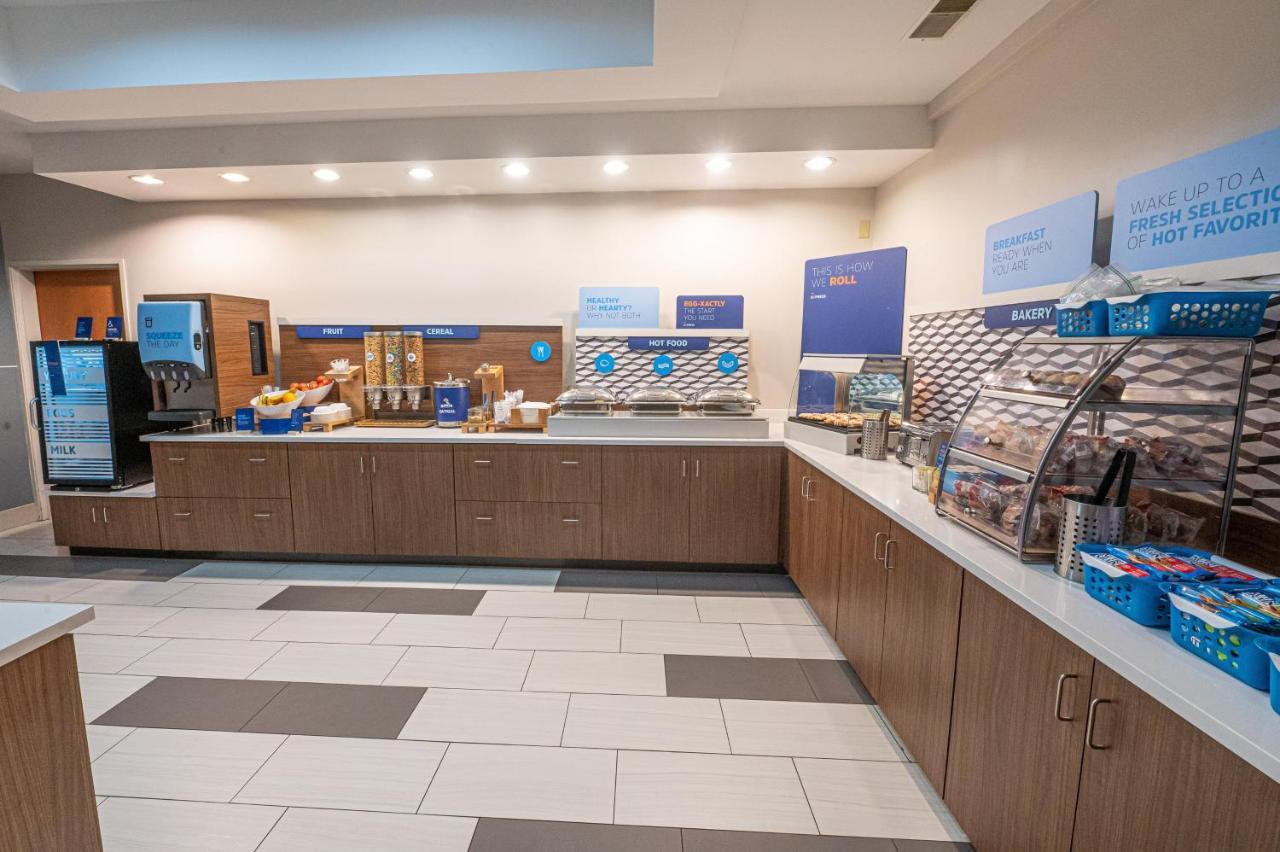 Holiday Inn Express Hotel & Suites Goshen By Ihg Exteriér fotografie
