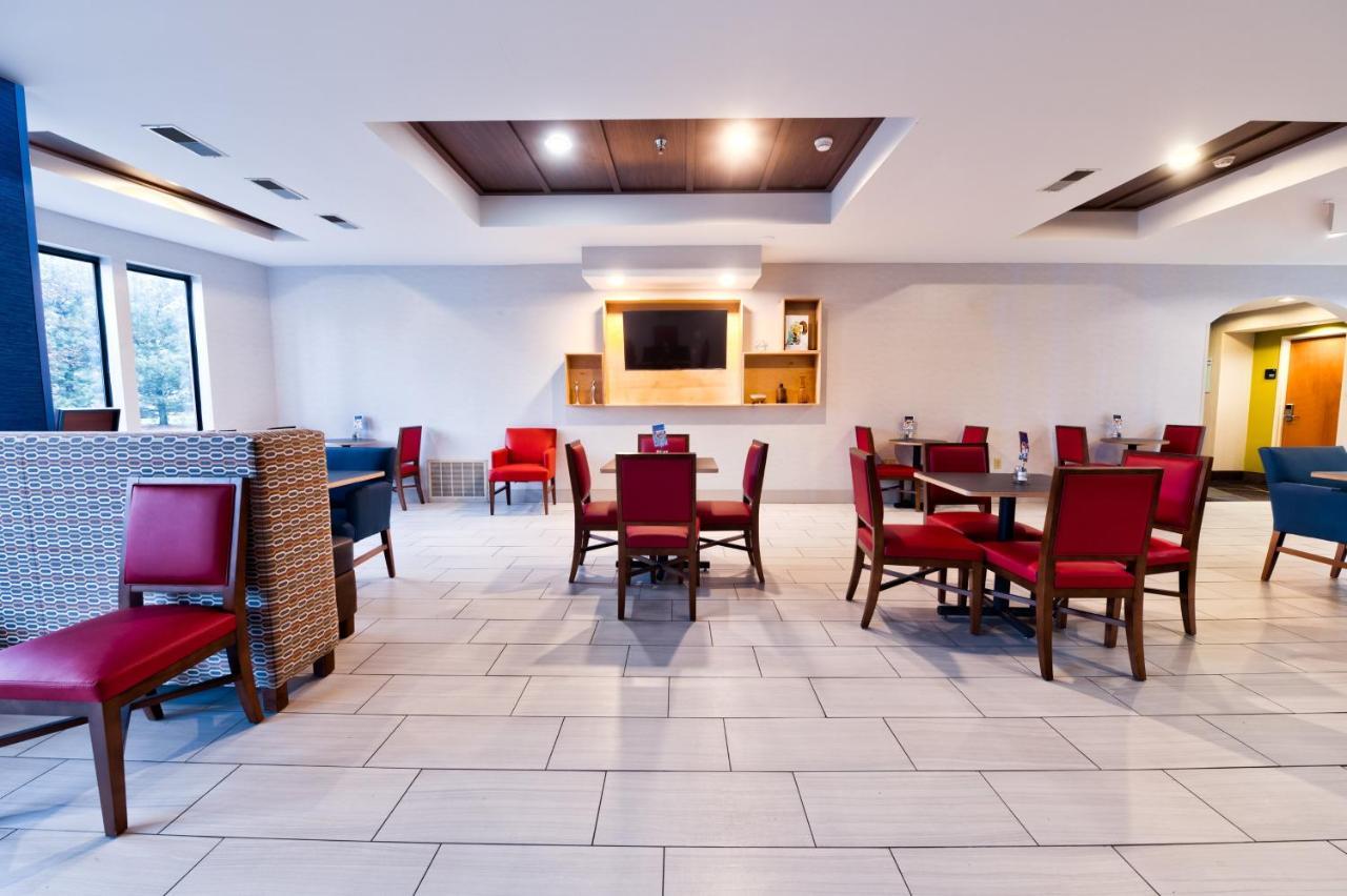 Holiday Inn Express Hotel & Suites Goshen By Ihg Exteriér fotografie